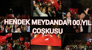 HENDEK MEYDANDA CUMHURİYETİN 100.YILINDA FENER ALAYI  COŞKUSU