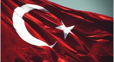 Vali Yaşar Karadeniz'den Bayrak Çağrısı