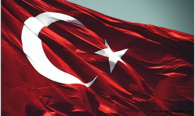 Vali Yaşar Karadeniz'den Bayrak Çağrısı