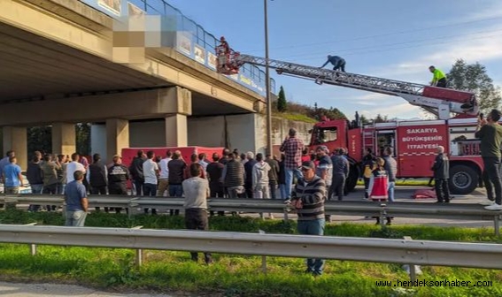 Hendek’te intihar girişimi! Genç kız üst geçide çıktı