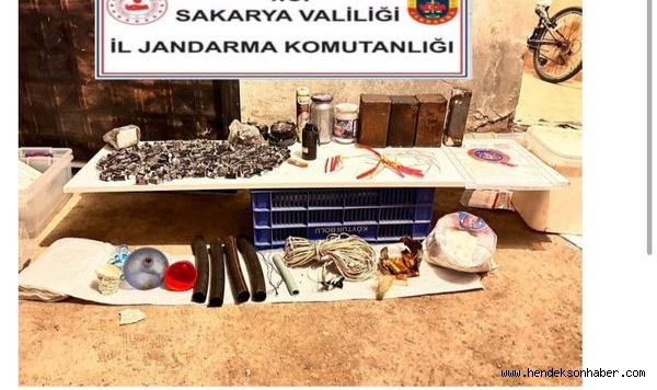 Hendek’te Jandarmanın Yaptığı Operasyonda Patlayıcı Madde Ele geçirildi
