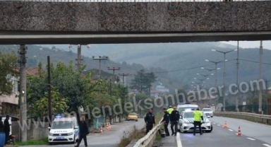 Hendek’te Üst Geçitten Atlayan Şahıs Yaralandı.