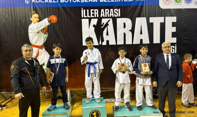 HENDEKLİ KARATECİLERDEN İLLER ARASI TURNUVADA 9 MADALYA