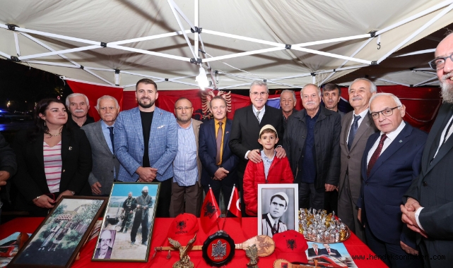 Sakarya’da Balkan şöleni: Farklı kültürler AKM önünde buluştu