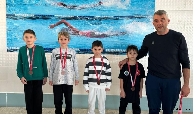 Hendek Okullar Arası Minikler Yüzme Müsabakaları Tamamlandı