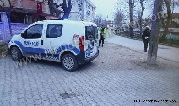 Hendek’te  Köpeğe Çarpmamak için Manevra Yapan Motosiklet Sürücüsü Yaralandı