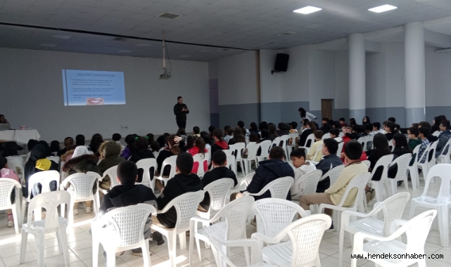 HENDEK'TE OKUL ÇOCUKLARINA AĞIZ VE DİŞ SAĞLIĞI EĞİTİMİ