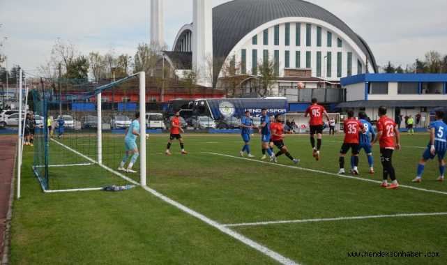Hendek Zor Deplasmanda Puan Peşinde