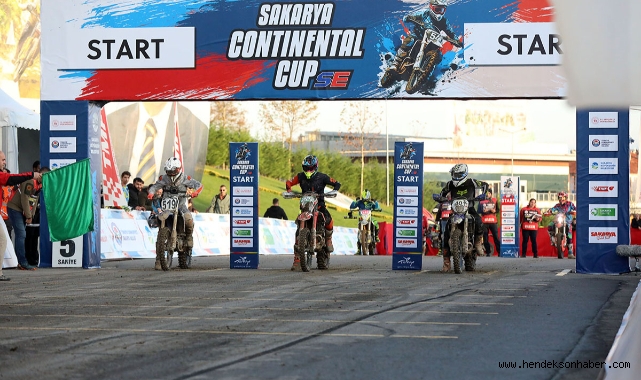 Yarışlar nefes kesti Motosiklet tutkunları vadide buluştu