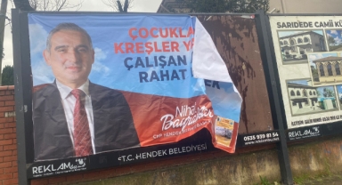 Başkan Burhan Namlı'dan afiş tepkisi