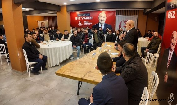 Hendek Belediye Başkan Adayı  İrfan Püsküllü Gençlerle Buluştu