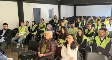 Hendek MYO'da Gönüllülük Çalışmaları Ödüllendirildi