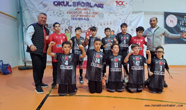 Hendek Şehit Mahmutbey Ortaokulu Hentbol Bölge Şampiyonu