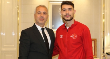 YUSUF EREN TEMİZEL, AVRUPA KARATE ŞAMPİYONASI İÇİN HEYECANLA GÜN SAYIYOR