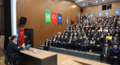 Akyazı Belediyesi’nde toplu sözleşme sevinci 