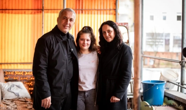 BAŞKAN BABAOĞLU, KENDİSİNİ GÖREMEDİĞİ İÇİN ÜZÜLEN BUSENUR’A SÜRPRİZ YAPTI