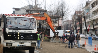 HENDEK BELEDİYESİ'NDEN YENİCAMİ TAKSİ DURAĞINA YENİ DÜZENLEME