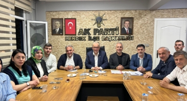 Babaoğlu Hendek Ak Parti Haftalık Olağan Toplantısına Katıldı