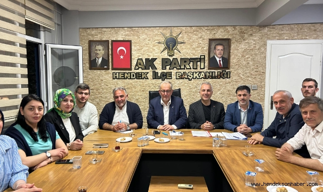 Babaoğlu Hendek Ak Parti Haftalık Olağan Toplantısına Katıldı