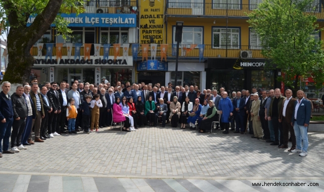 Hendek Ak Parti Bayramlaşma Programına Yoğun Katılım