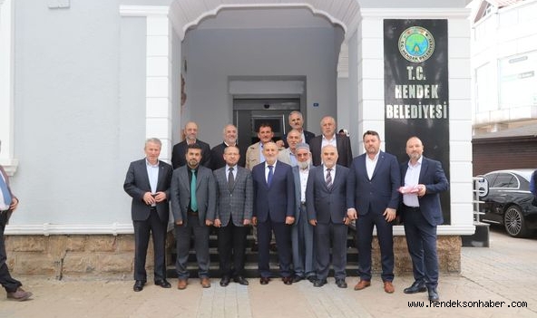 Hendek İlçe Müftüsü Murtaza Gür ve Din Görevlilerinden Hayırlı Olsun Ziyareti.