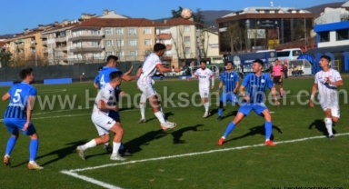 Hendekspor 10 Kişiyle 1 Puanı Kopardı 