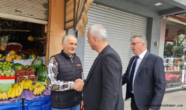 Namlı ve Babaoğlu esnaf ve vatandaşla bayramlaştı