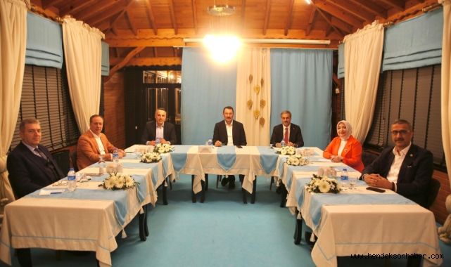 SAKARYA AK PARTİ’DE İSTİŞARE TOPLANTILARI DEVAM EDİYOR