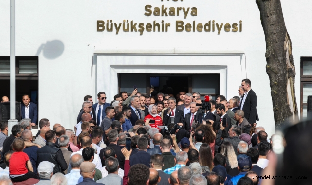 Sakarya Büyükşehir’de hizmet bayrağı artık Yusuf Alemdar’da: “Bizim yarışımız, hizmet yarışıdır”