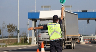 Trafik Jandarması Timleri denetim ve eğitim faaliyetlerini artırdı