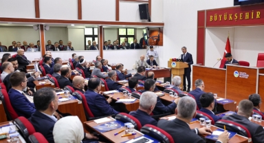 Yusuf Alemdar başkanlığında ilk meclis: