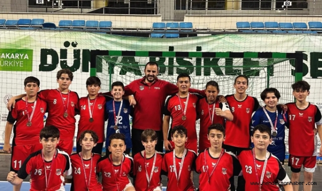 1954 Hendekspor Minik Erkekler Hentbol Namağlup Şampiyon