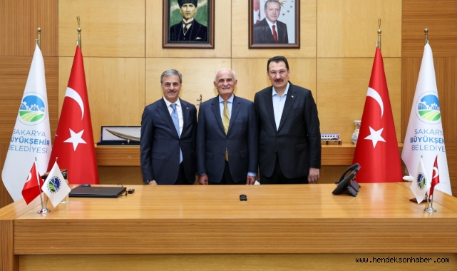 AK Parti Yerel Yönetimler Başkanı Yılmaz Büyükşehir'de