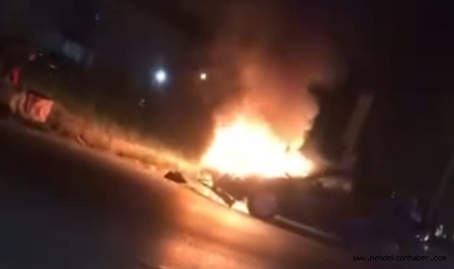 Hendek D.100'de Kaza Otomobil İçin İçin Yandı