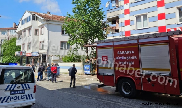 Hendek'te Evin balkonunda çıkan yangın korkuttu