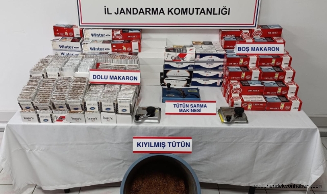 Hendek'te  Jandarma Operasyonunda Evden Bunlar Çıktı