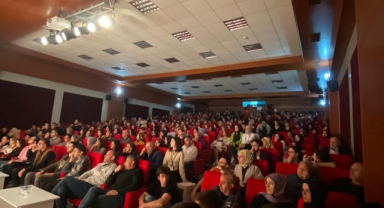 Hendek’te Ölüm Tuzağı Tiyatro Oyunu Yoğun Katılımla izlendi