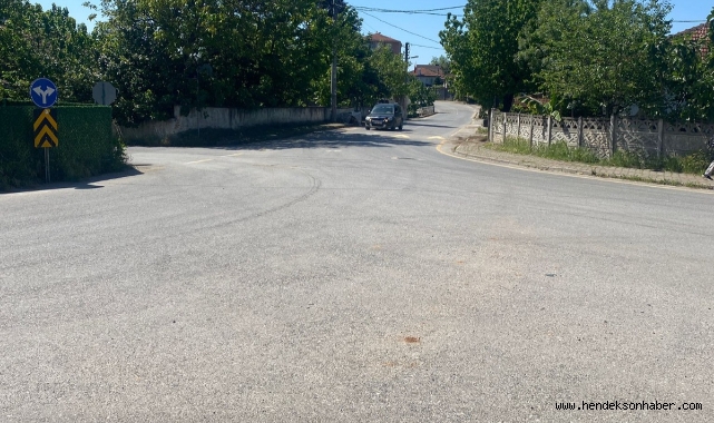 Hendek’te Sürücüler Kavşak yapılmasını istiyor