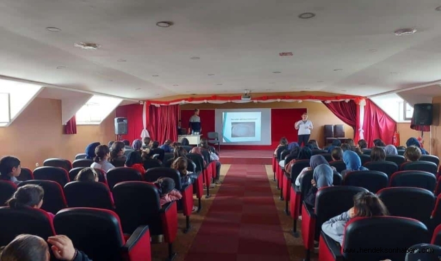 Şehit Ahmet Özsoy İmam Hatip Ortaokulu'nda Kariyer Günleri Devam Ediyor