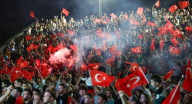 Binlerce Sakaryalı Milli Takım için tek yürek oldu: