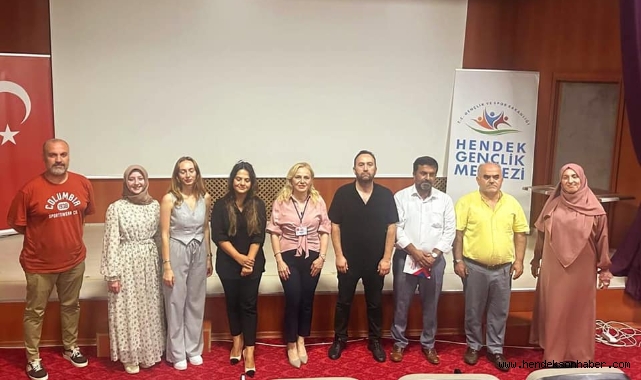 HENDEKTE DİJİTAL VE SOSYAL MEDYA BAĞIMLILIK SEMİNERİ