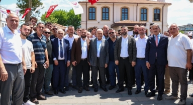 Muhtarlar salonu terk etmişti.Dernek Başkanı Bektaş'tan açıklama geldi