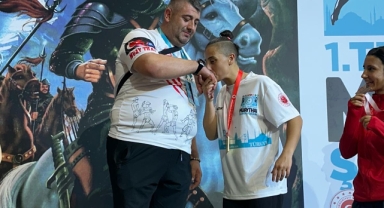 Hendek Şampiyonlar Fıght Spor Kulübünden Milli Başarı