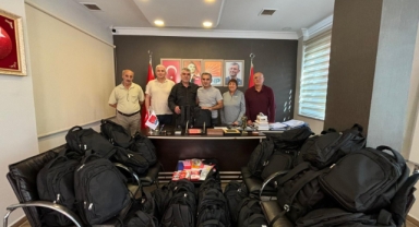 BAŞKAN BAYRAKTARA’DAN KIRTASİYE YARDIMI
