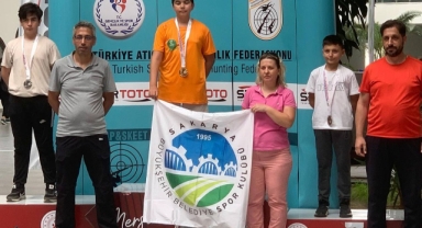 Büyükşehir sporcusundan birinciliği getiren atış