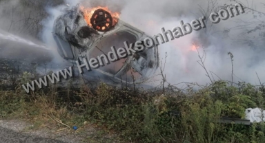 Hendek’te Yoldan Çıkan Otomobil Alev Topuna Döndü