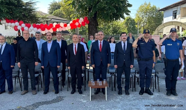 Hendek Ziya Gökalp İlkokulunda İlköğretim Haftası Programı Coşkuyla Gerçekleşti  