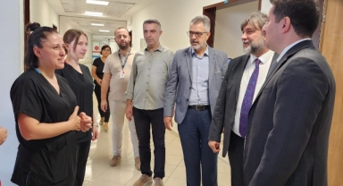 Sakarya İl Sağlık Müdürü Kayhan Özdemir Hendek Devlet Hastanesini ziyaret etti