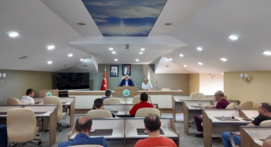 BAŞKAN İRFAN PÜSKÜLLÜ KASAP ESNAFIYLA BULUŞTU