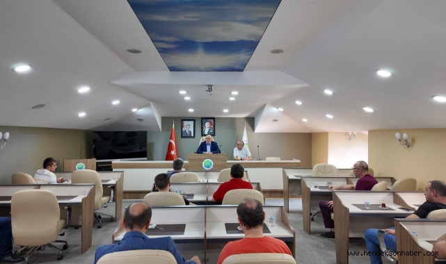 BAŞKAN İRFAN PÜSKÜLLÜ KASAP ESNAFIYLA BULUŞTU